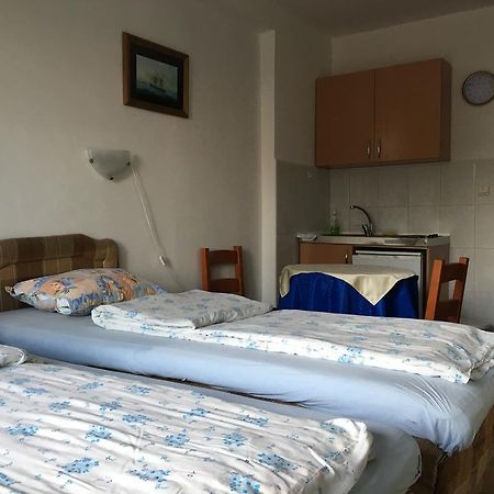 Apartments Upitnik تْشيرسيك نوفي المظهر الخارجي الصورة